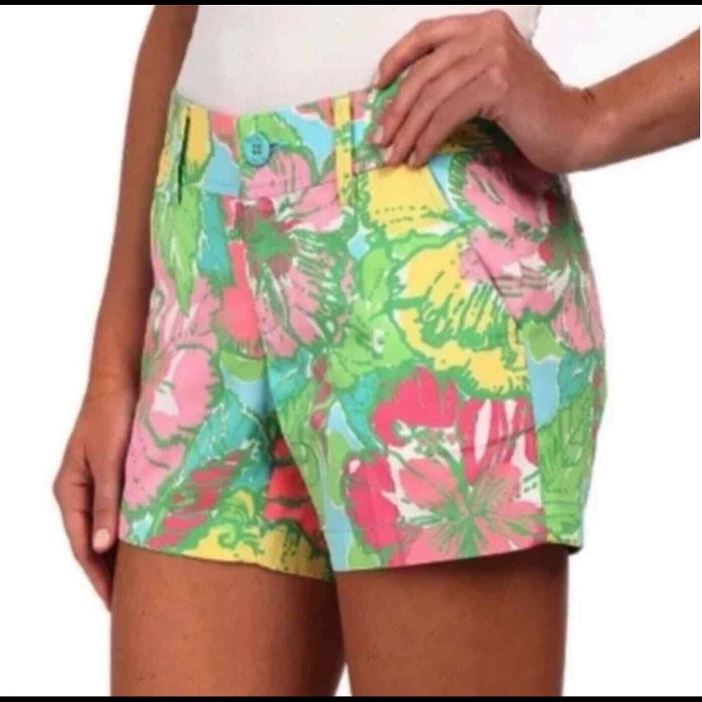 Lilly Pulitzer Callahan Shorts in Big Flirt